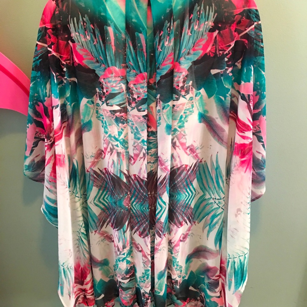 Jennifer Lopez beach cover up/dress